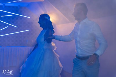 Esküvői fotózás Debrecen lagzi tánc