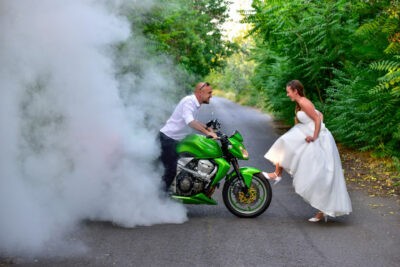 motoros esküvői kreatív